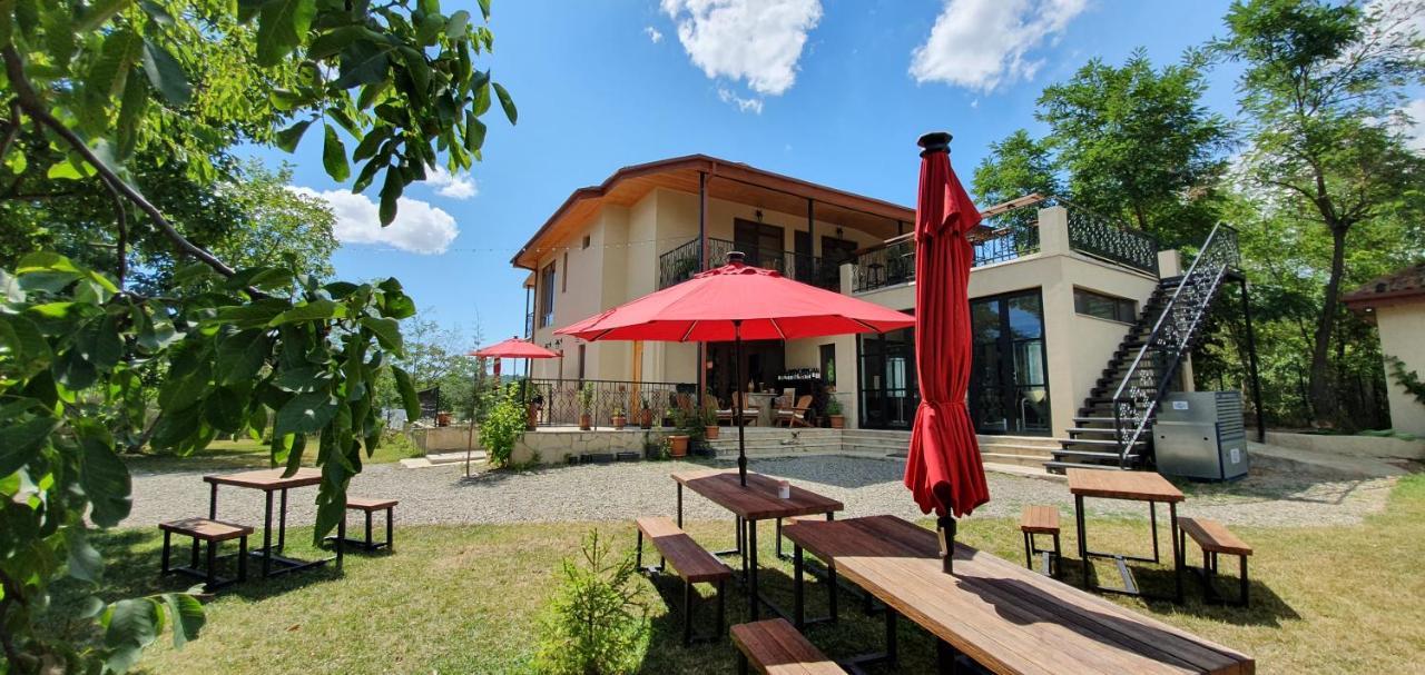 Lost Ridge Inn, Brewery & Ranch Sighnaghi Esterno foto